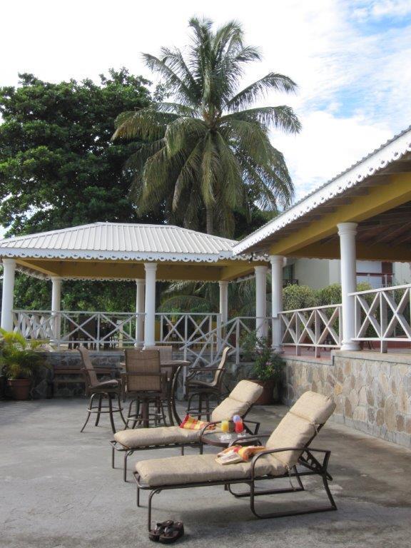 Paradise Beach Hotel Kingstown Exterior foto