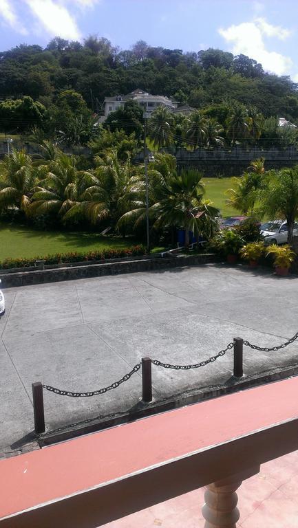 Paradise Beach Hotel Kingstown Exterior foto