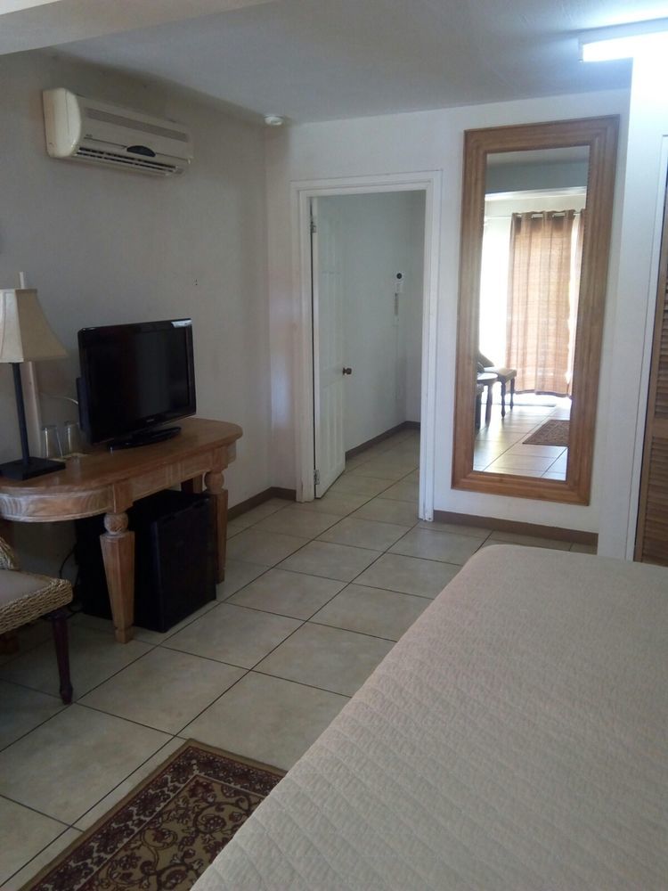 Paradise Beach Hotel Kingstown Exterior foto